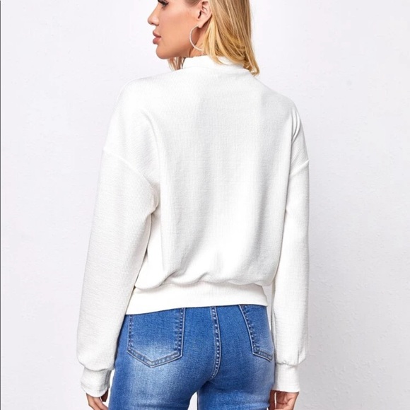 White mockneck sweatshirt sweater shirt fall - Picture 2 of 2
